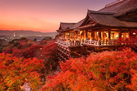  Kiyomizu-dera Tempel: Een Oase van Rust en Pracht in Kyoto