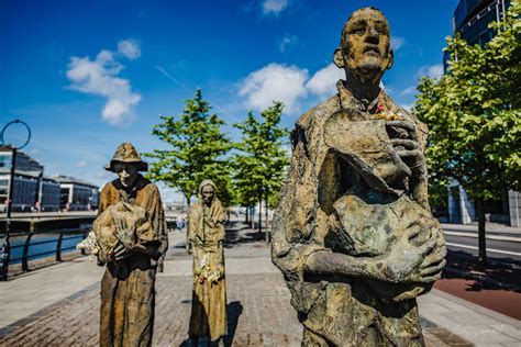 De Famine Ovens: Een schokkend historisch monument met diepgaande betekenis!